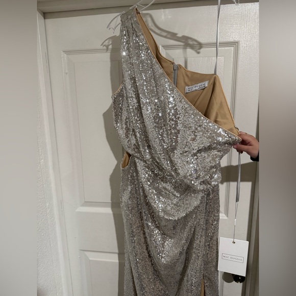 Mac Duggal Silver Sequin One Shoulder Gown size 14 - Picture 5 of 5
